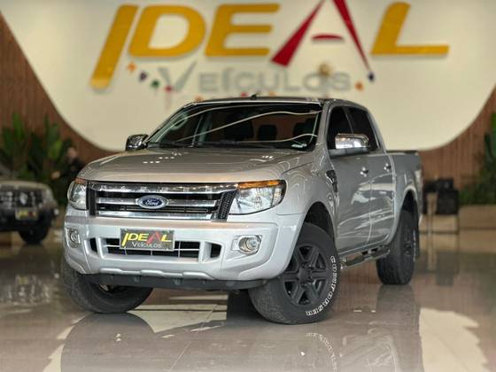 FORD RANGER 3.2 XLT 4X4 CD 20V DIESEL 4P AUTOMÁTICO FORD RANGER 3.2 XLT 4X4 CD 20V DIESEL 4P AUTOMÁTICO